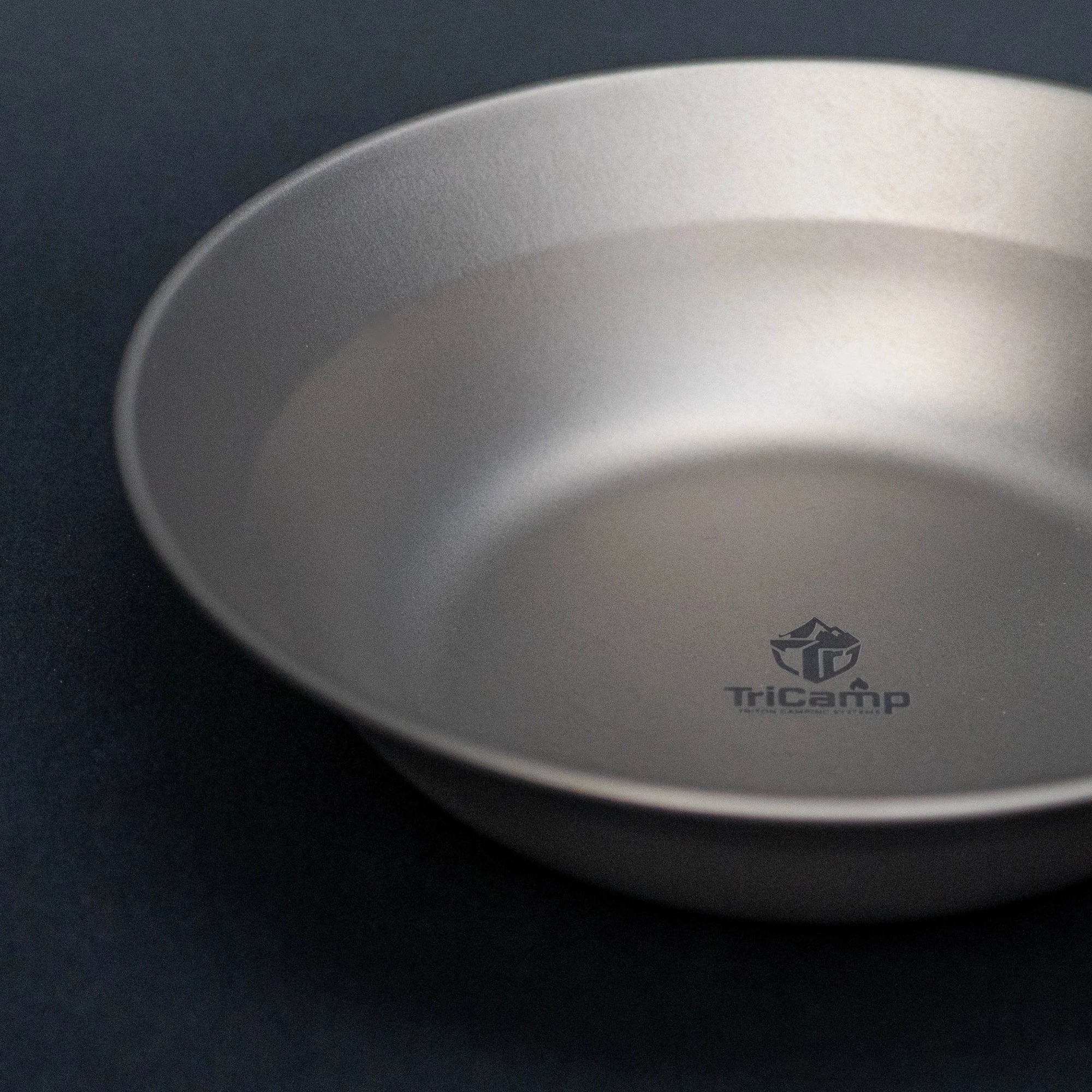 TriCamp Titanium Plate 750ml side view — compact titanium outdoor dinnerware